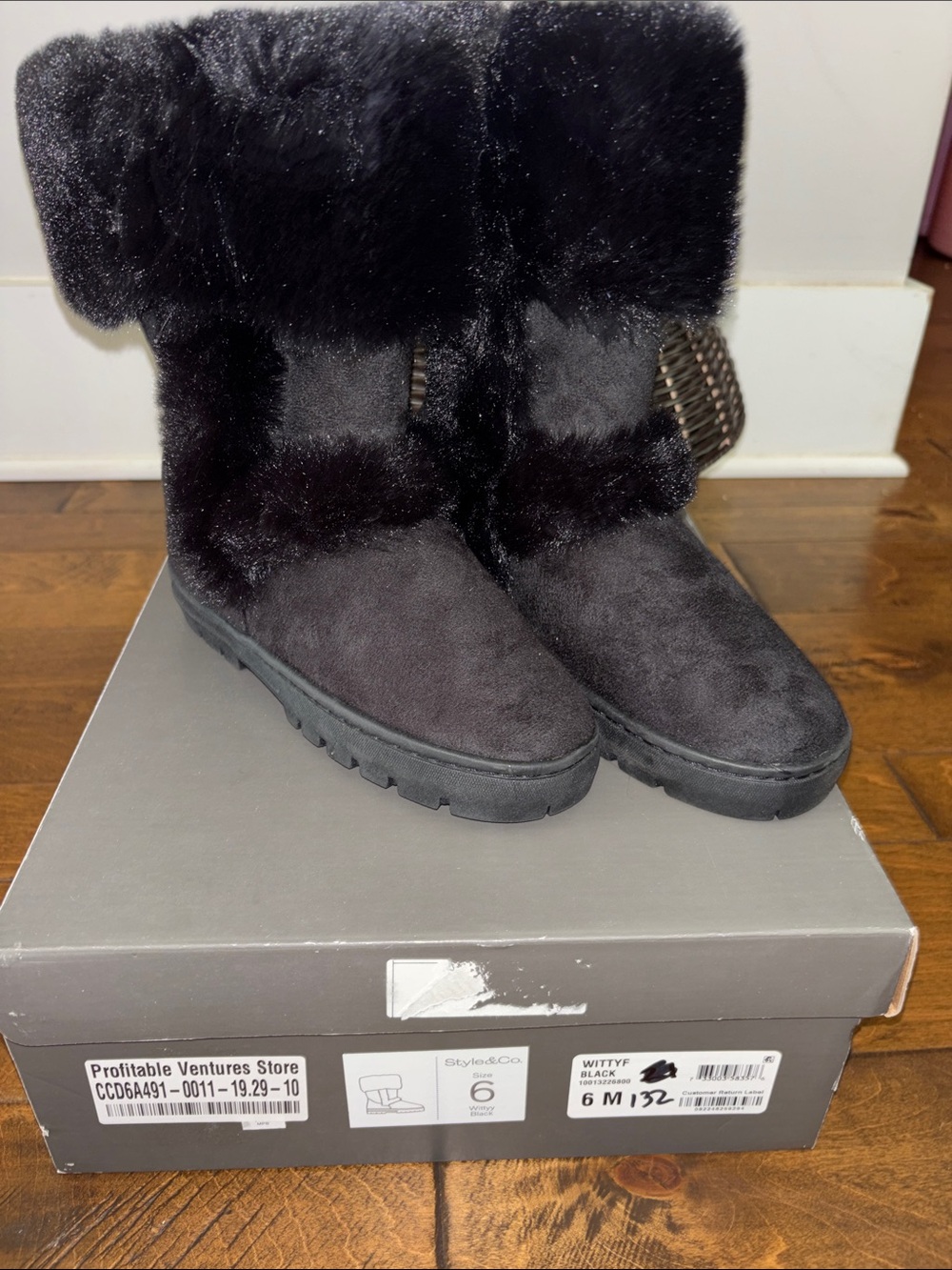 Style & Co Women's Black Faux Fur Winter Boots WITTYy SZ 6